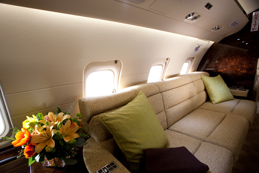 jet per l'aviazione aziendale Bombardier Challenger 800